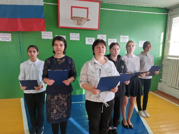 Памяти блокадного Ленинграда посвящается….